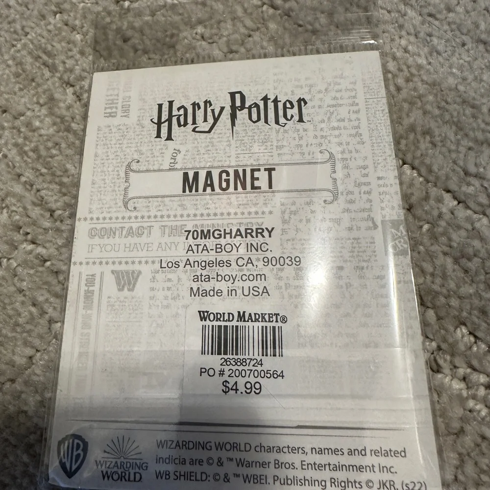 Gryffindor Quidditch Magnet - Harry Potter